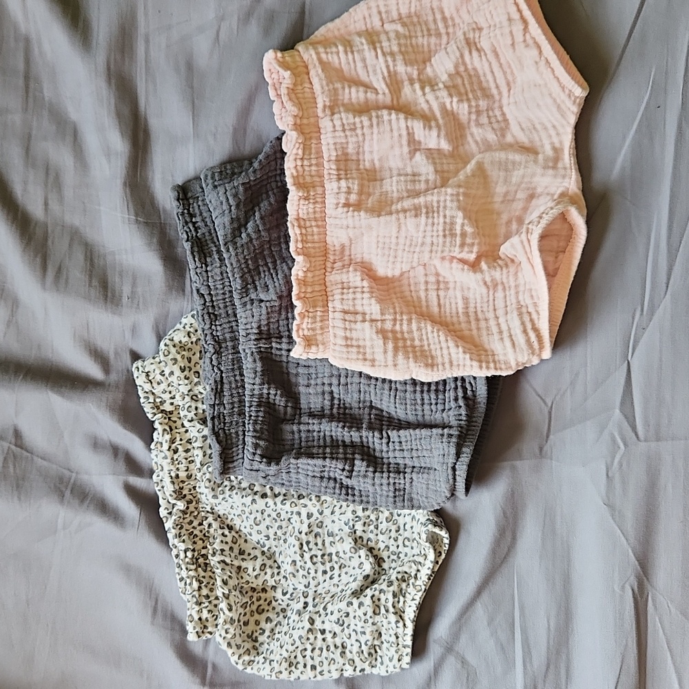3-6M girls shorts